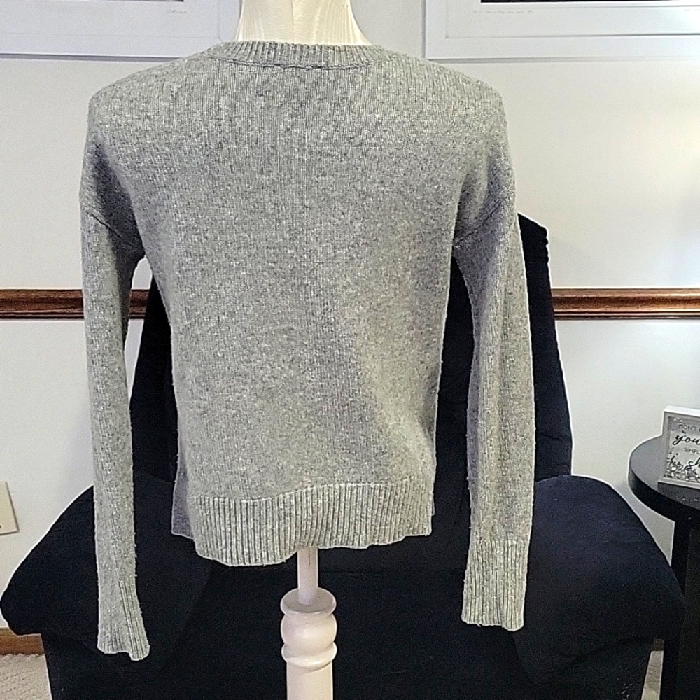 Gap Sweater (S) - Picture 2 of 6